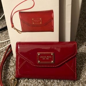 Michael Kors phone wristlet
